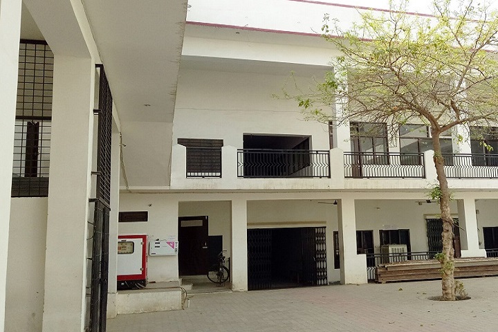 https://cache.careers360.mobi/media/colleges/social-media/media-gallery/16343/2021/5/12/Campus View Maharshi Dayanand PG Girls College Raisinghnagar_Campus-View.jpg